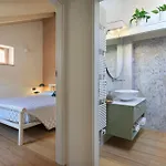 Arona Cottage *