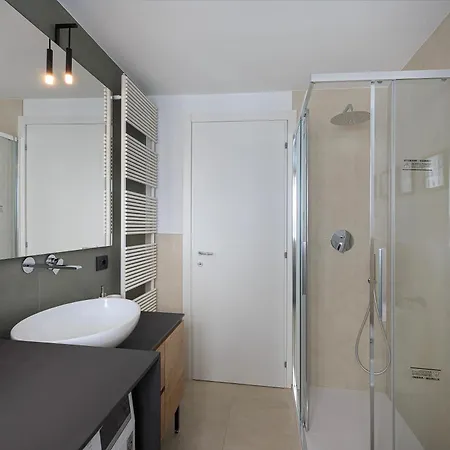 Arona Cottage *