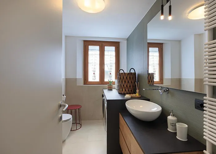 Arona Cottage